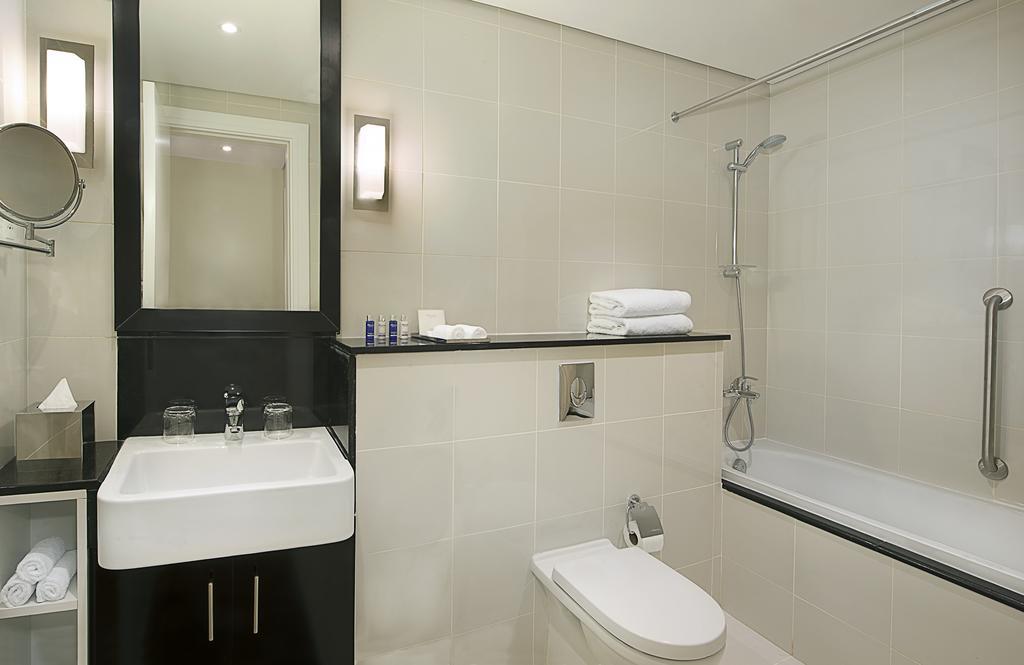 One Bedroom Suite with kitchenette  - City Skyline View